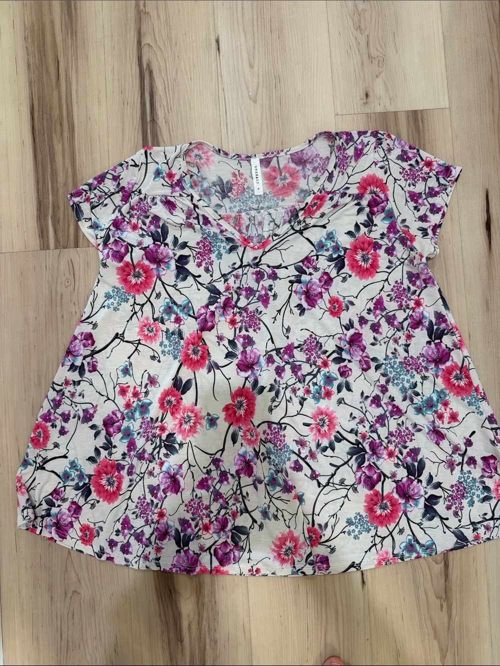 Emerald floral v-neck short sleeve Boutique Blouse